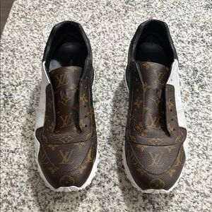 Louis Vuitton Men's Brown and White Sneakers  Size 10 ( Size 11 in America)